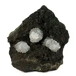 Image illustrative de l’article Phillipsite