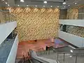 Descente vers le hall billetterie.