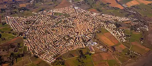 Vue aérienne de Villeneuve-lès-Maguelone.
