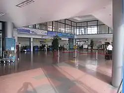 Comptoirs d'enregistrement de l'aéroport de Phù Cát.