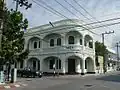 En 2004, Aikwanich Mansion