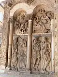 Portail de l'église à Moissac, la femme aux serpents et au crapaud est en bas à droite