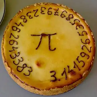 Une Pi pie de l'université technique de Delft avec ses 27 premières décimales.
