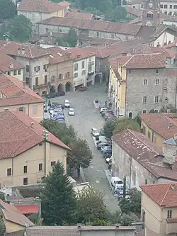 Place Conte Rosso.
