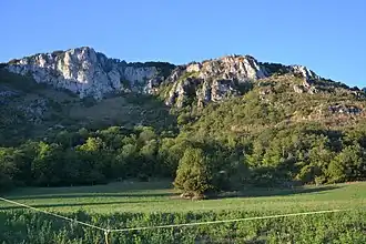 Le pic de l'Aspre dominant la vallée de Lesponne.