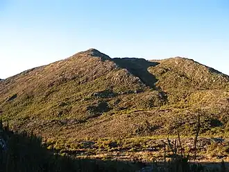 Vue du pico da Bandeira à partir du Minas Gerais.
