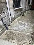 Dalles funéraires.
