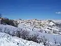 Vu du village en hiver.