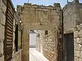 Restes de la muraille.