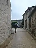 Pèlerin dans une ruelle (août&nbsp;2008).