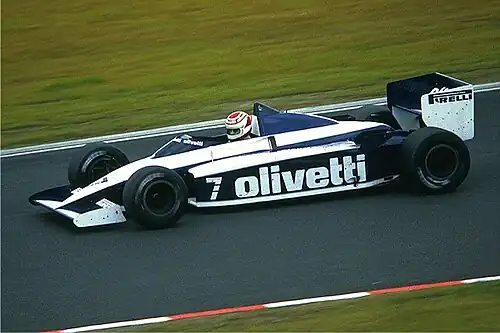 Photo de Nelson Piquet sur une Brabham BT54 en 1985.