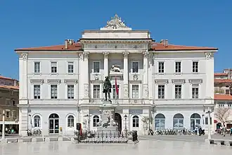Hôtel de ville