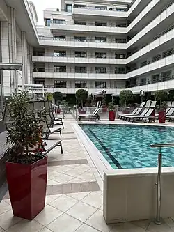 Piscine.