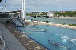 Bassin ludique de 68 x 24 mètres