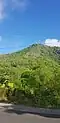 Vue frontale du piton de Sainte-Rose.
