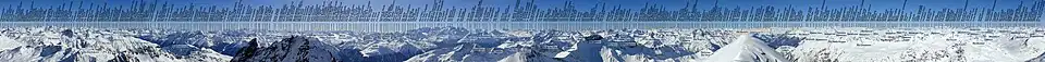 Vue panoramique annotée depuis le piz Kesch.