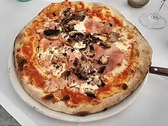 Image illustrative de l’article Pizza reine