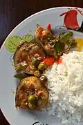 Pla duk phat phet (thaï : ปลาดุกผัดเผ็ด)