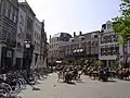 La Plaats, place commerçante en face de la Binnenhof.
