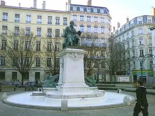 Monument à Ampère (1888), Lyon, place Ampère.