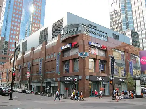 Description de l'image Place Montreal Trust 01.JPG.
