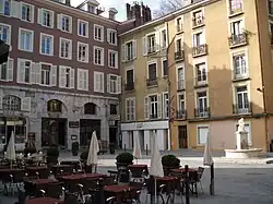 La Place de Gordes