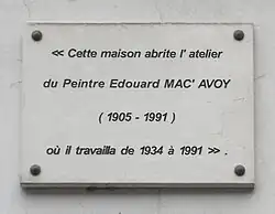 Plaque au n°102.