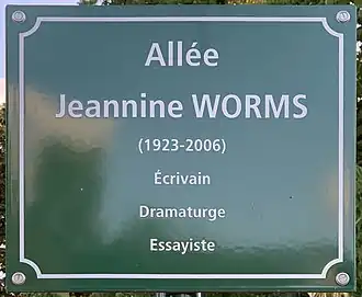 Voir la plaque.