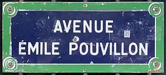 Voir la plaque.