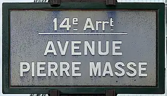 Voir la plaque.