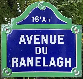 Voir la plaque.
