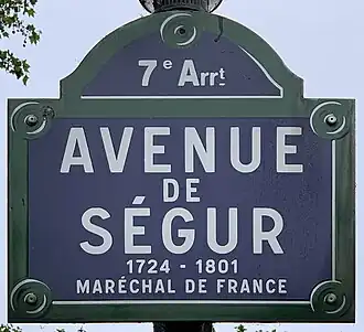 Voir la plaque.