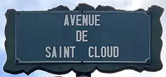 Voir la plaque.