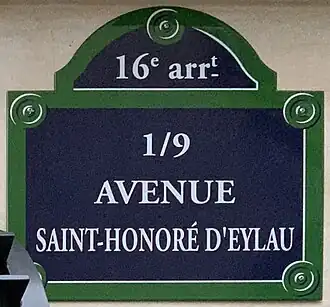 Voir la plaque.