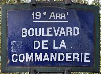 Voir la plaque.