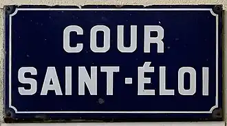 Voir la plaque.