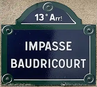 Voir la plaque.
