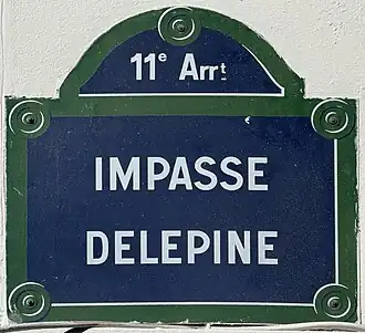 Voir la plaque.