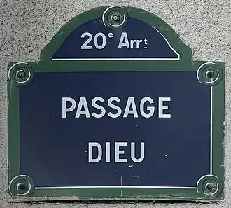 Voir la plaque.