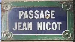 Voir la plaque.