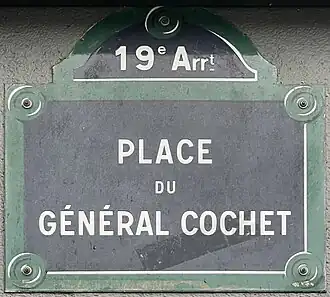 Voir la plaque.