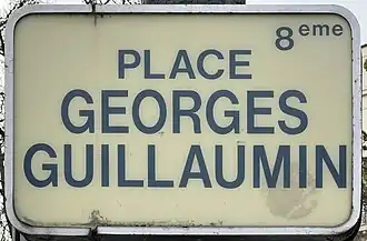 Voir la plaque.