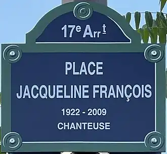 Voir la plaque.