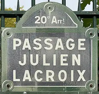 Voir la plaque.
