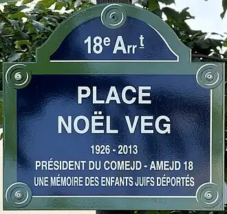 Voir la plaque.