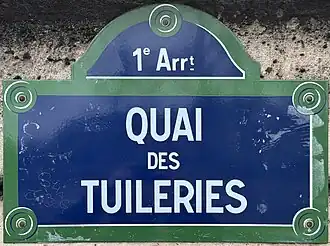 Voir la plaque.