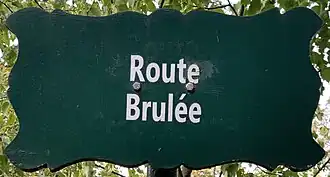 Voir la plaque.