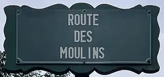 Voir la plaque.