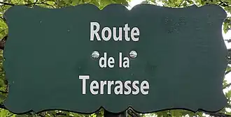 Voir la plaque.