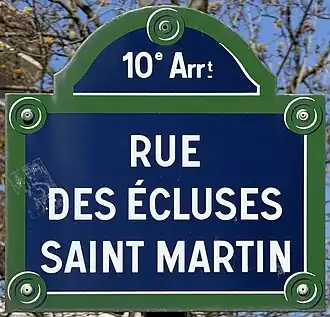 Voir la plaque.